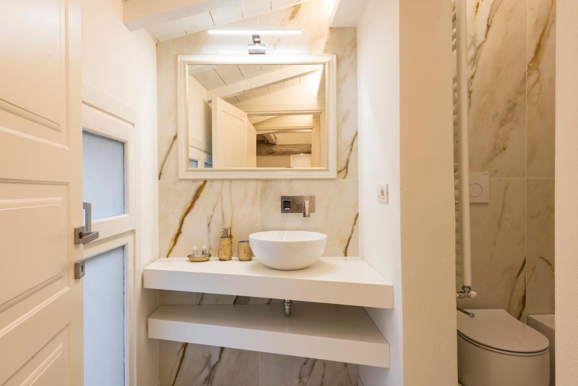 Dolce Vita Apartament ฟลอเรนซ์ ภายนอก รูปภาพ